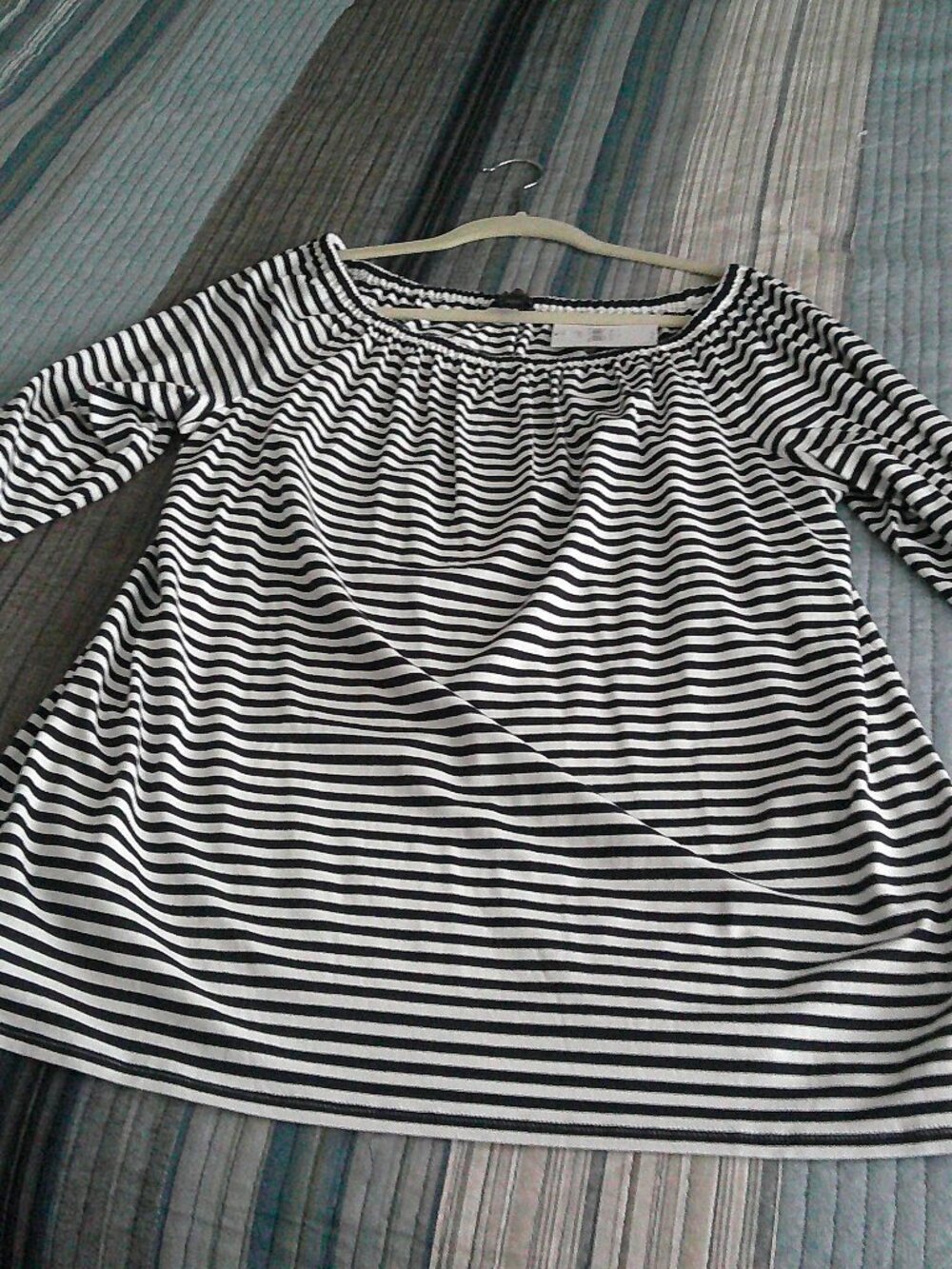 J. Jill wearever Navy and white off the shoulder tunic Size L NWT